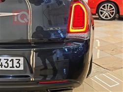 کرایسلەر 300